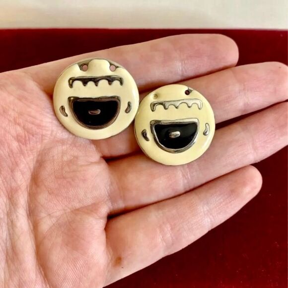 Retro Enamel Earrings‎ - Picture 3 of 4